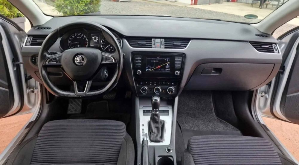 SKODA Octavia 2015 — imagine 5