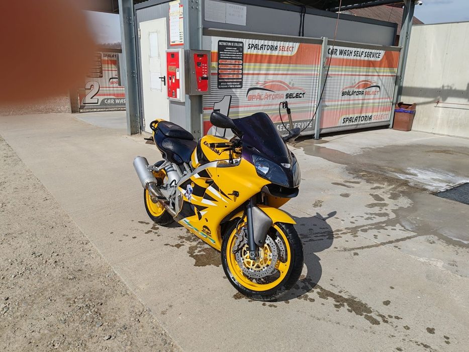 Motocicleta kawasaki Ninja 600cc