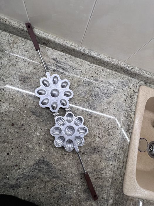 Преса за сладки Орехчета