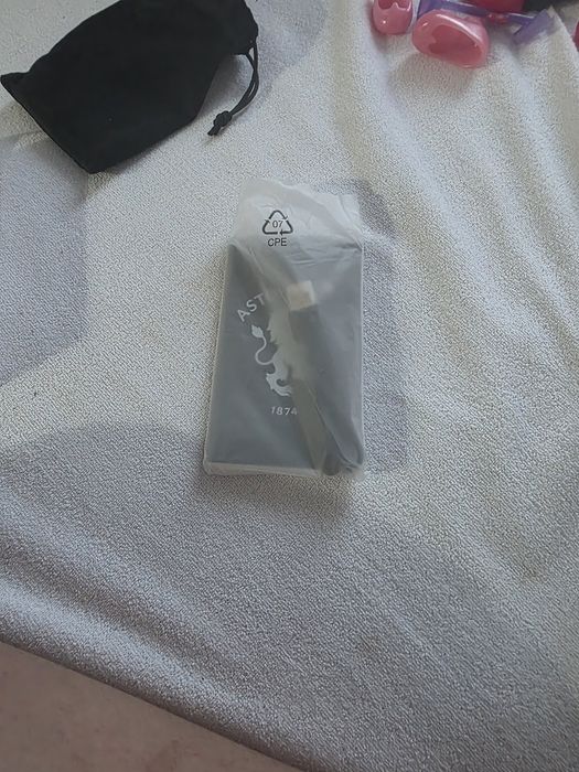 Baterie externă (Power Bank) oficială Aston Villa FC, ideală pentru fanii echipei sau colecționari de merch din Premier League am multe bucati .
