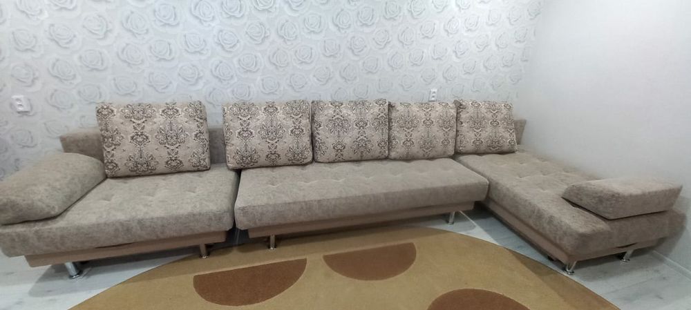 Мягкий уголок, диван