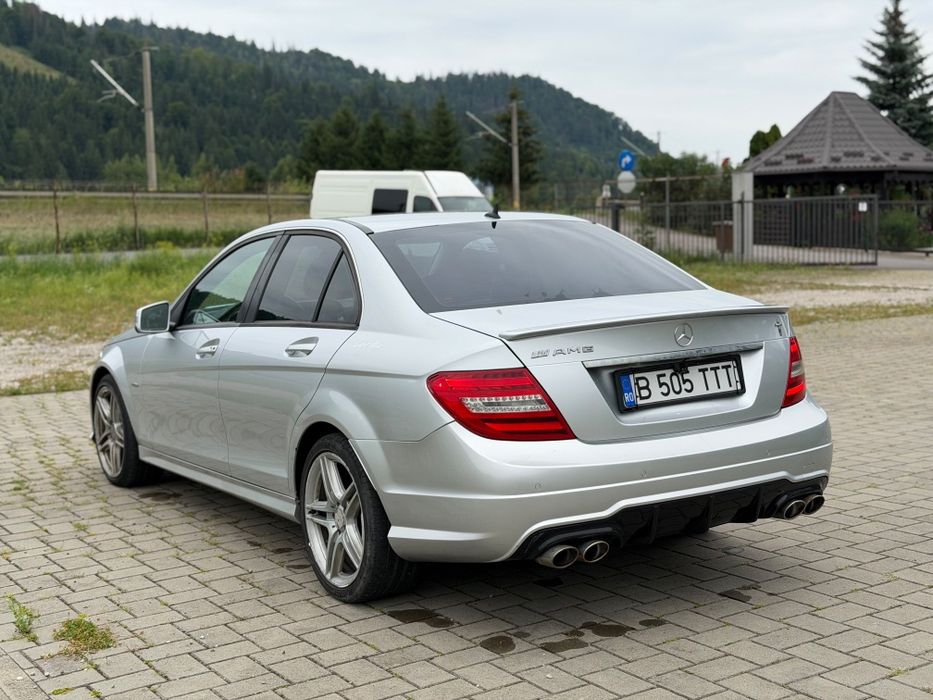 MERCEDES-BENZ E-Class 2011 — imagine 3