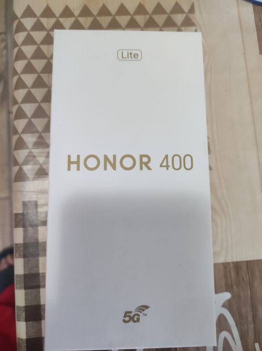 Vând honor 400 la cutie