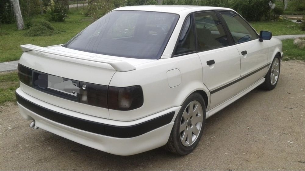 Audi 80 b4 накладки +пороги