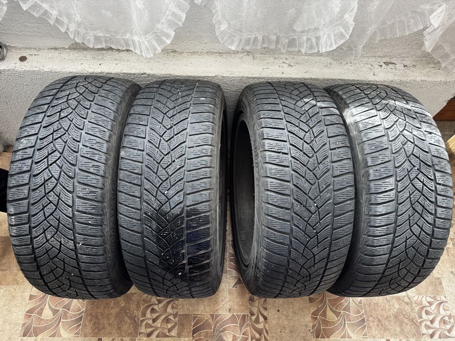 225/50/17 Зимни гуми Goodyear UGP+ 4 бр.