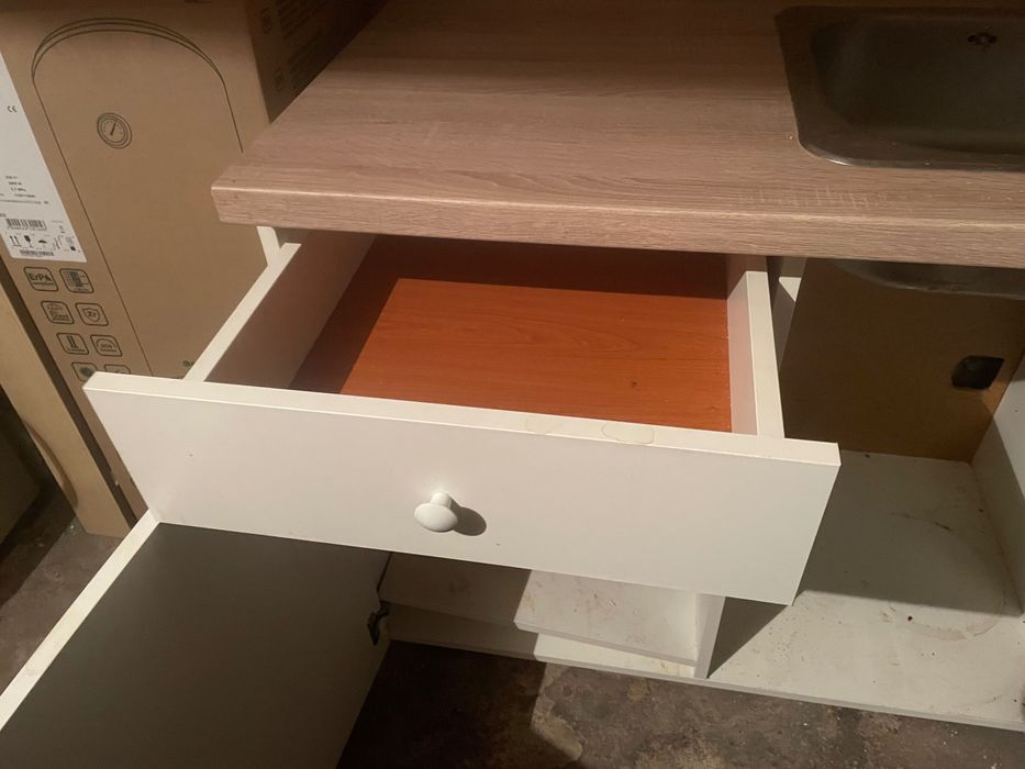 кухненски шкаф с мивка