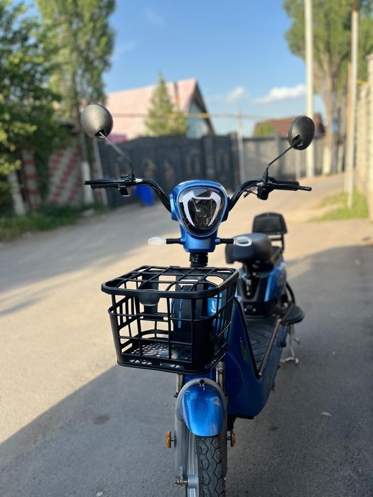 Продам скутер 2025