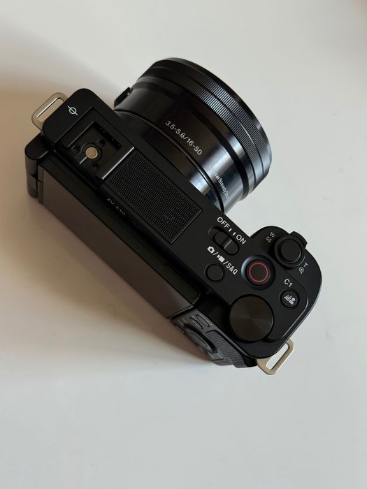 Камера Sony zv-e10