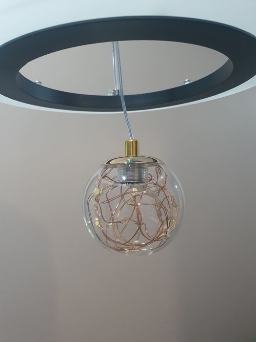 Продам люстры светодиодные