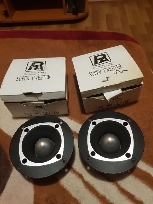 Vand o pereche de super twittere P audio pst-999