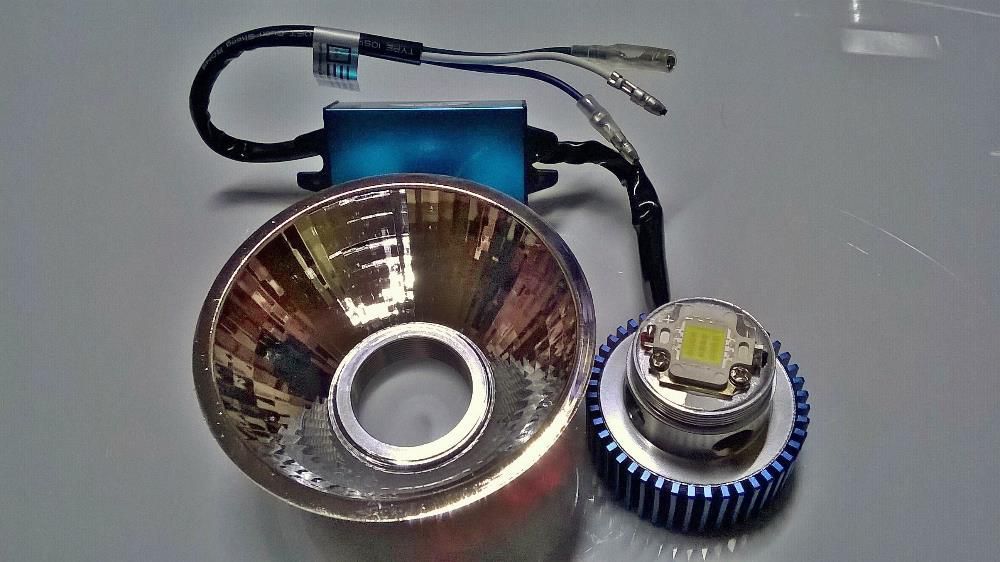 LED Фар с два броя Cob LED къси и дълги светлини