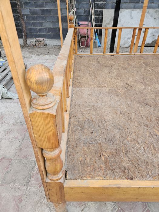 Тапчан деревянный 2,4×2.4