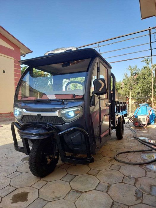 Elektromuravey, 58 amper, 6 batareyalik, 1 zaryadi 80 km yuradi