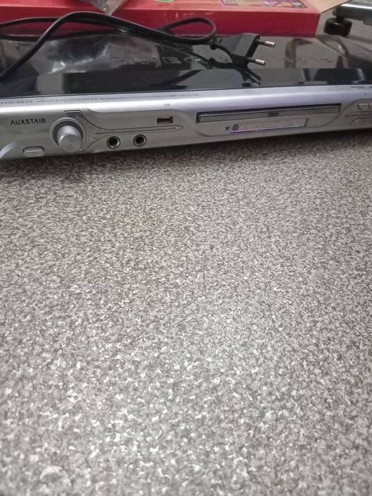 Продам DVD плейр
