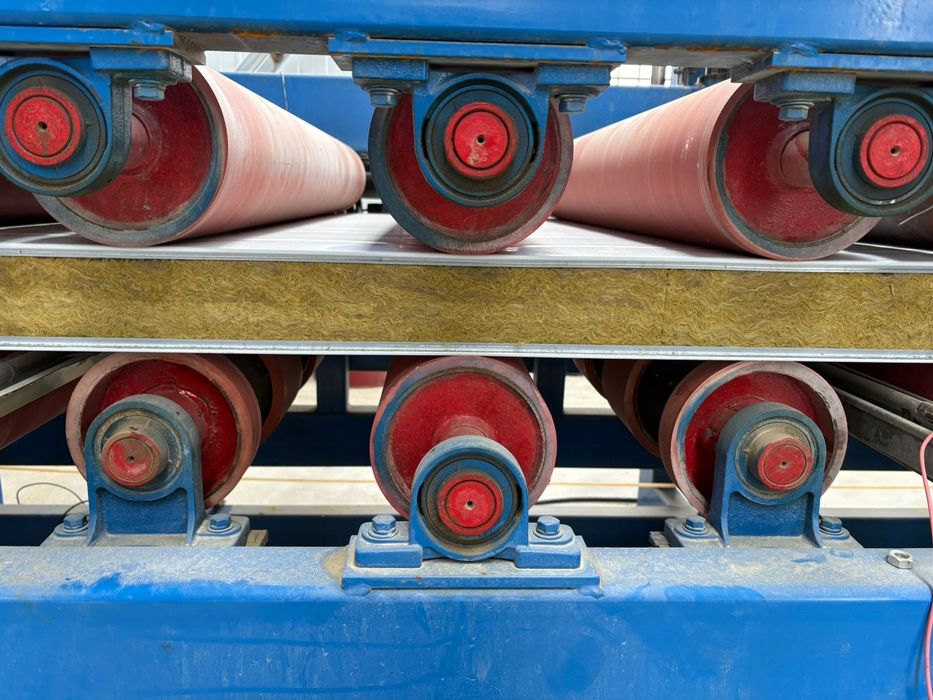 Принимаем заказы на сэндвич панели