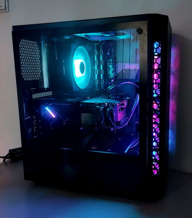 Sistem PC Gaming Calculator Intel i7 9700k RX 5700xt 16GB SSD 1TB