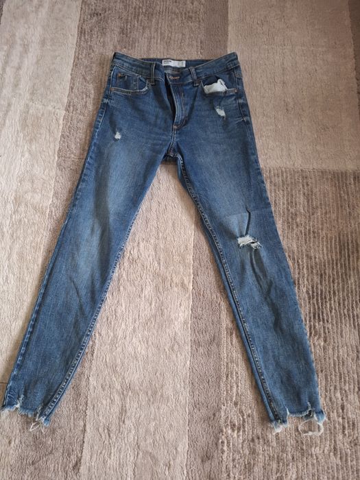 Blugi in stare bună