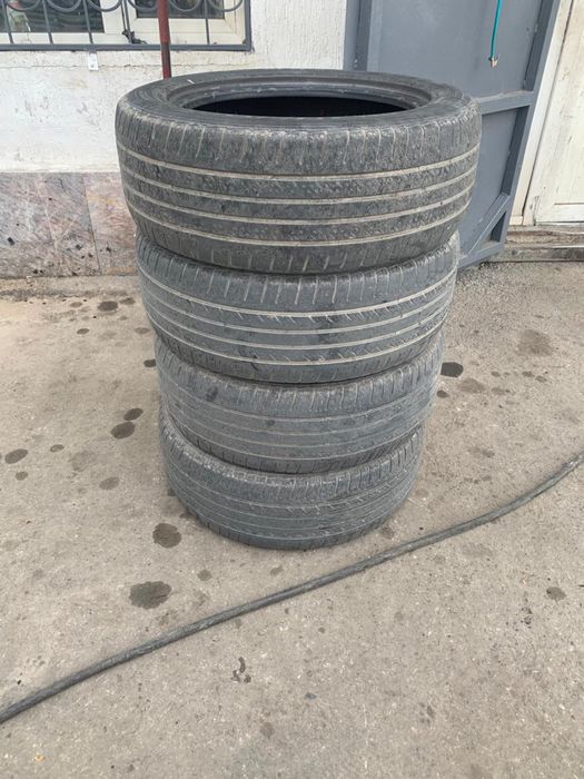 Продам 4 шины б/у