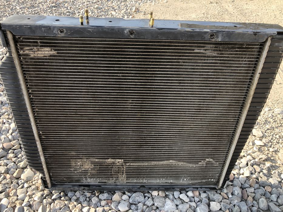 Б/У  Радиатор Шансиман F2000