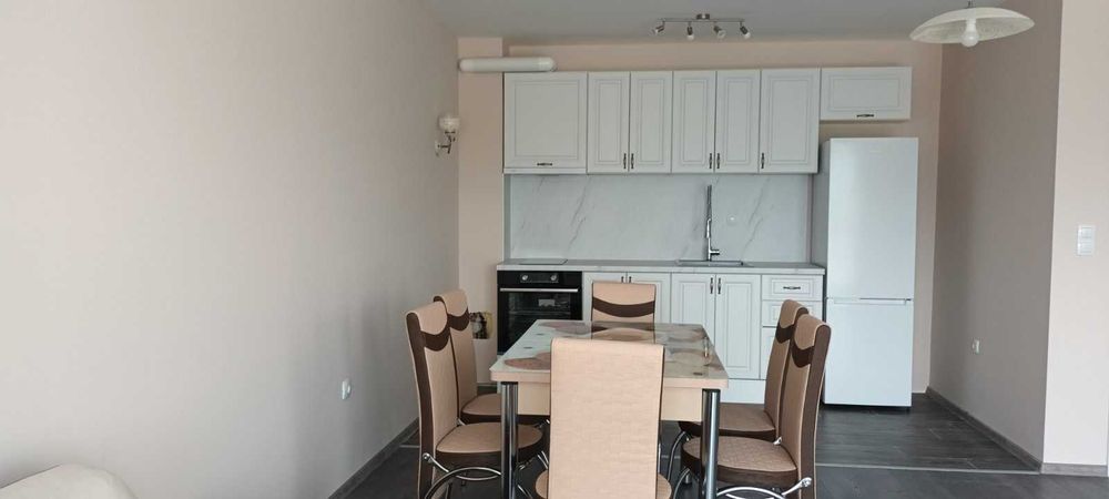 Дава се под наем Двустаен апартамент в Пловдив, Кючук Париж - 74 кв.м за 438.6 € - Снимка #11