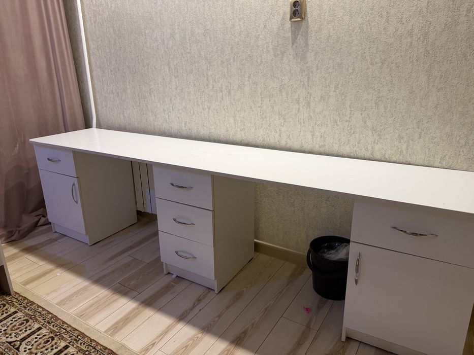 Продам ученический стол