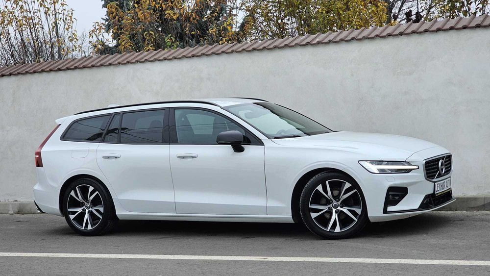 Volvo V60 R-Design 2020 2.0d 190cp Automat Faruri LED Keyless LINE TOP