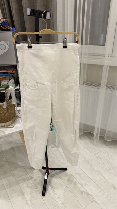 Разгрузка гардероба.