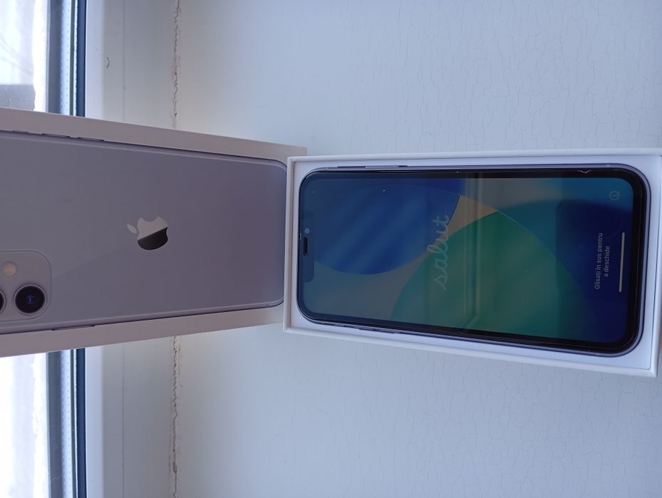 iPhone 11 64 gb.
