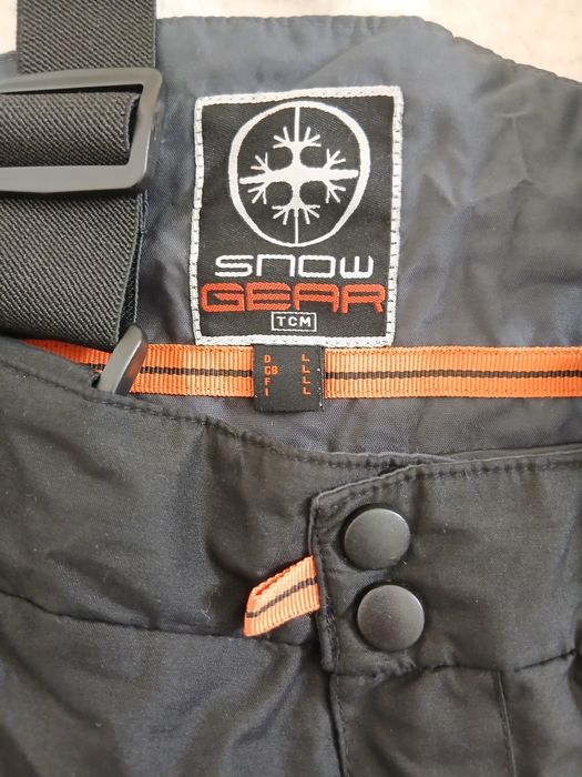 Pantaloni pentru ski