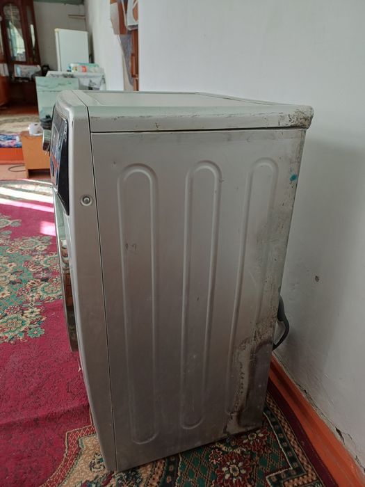 Продам стиральную машину