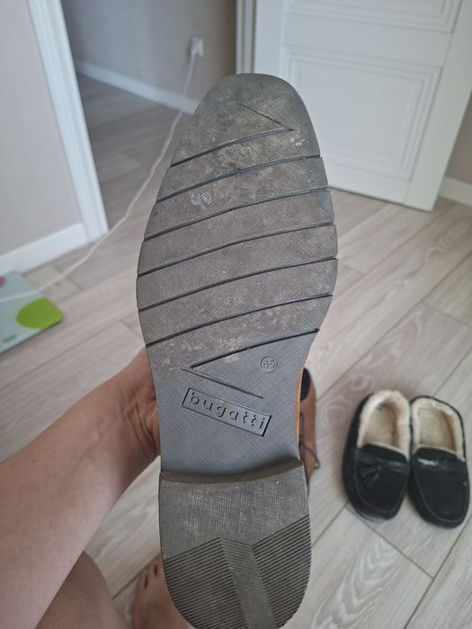 Продаю Туфли Bugatti