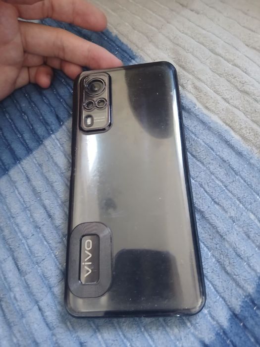 Продам смартфон VIVO Y31 128gb
