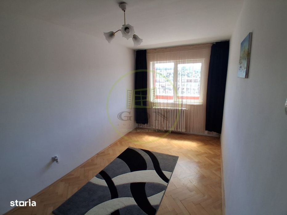 Inchiriere ap. cu 3 cam., 72 mp. + parcare, Manastur