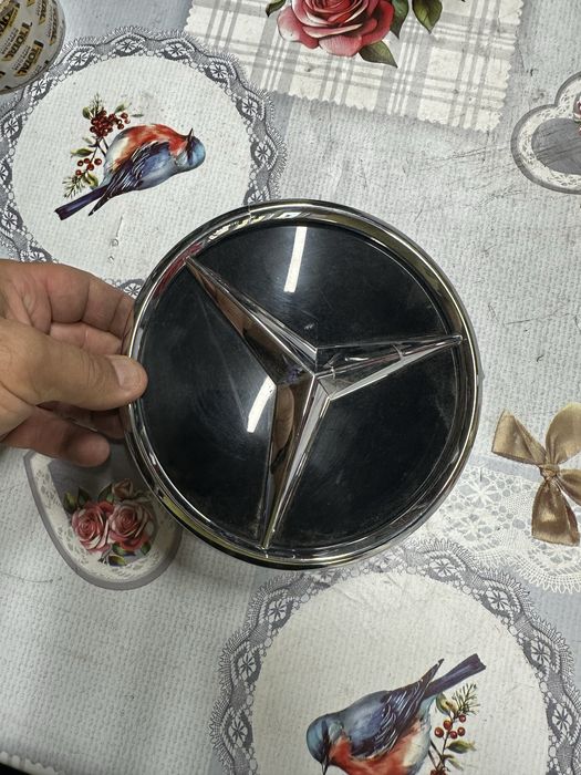 Emblemă mercedes a class w177.cla w117.cod:A1778880101.