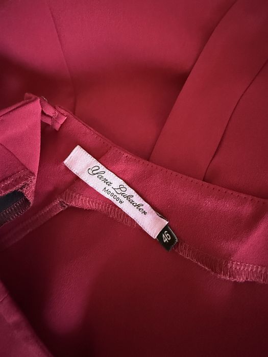 Продам платье фуксия