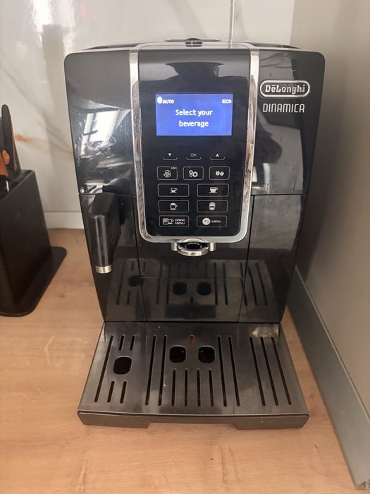 Expresor automat Delonghi Dinamica