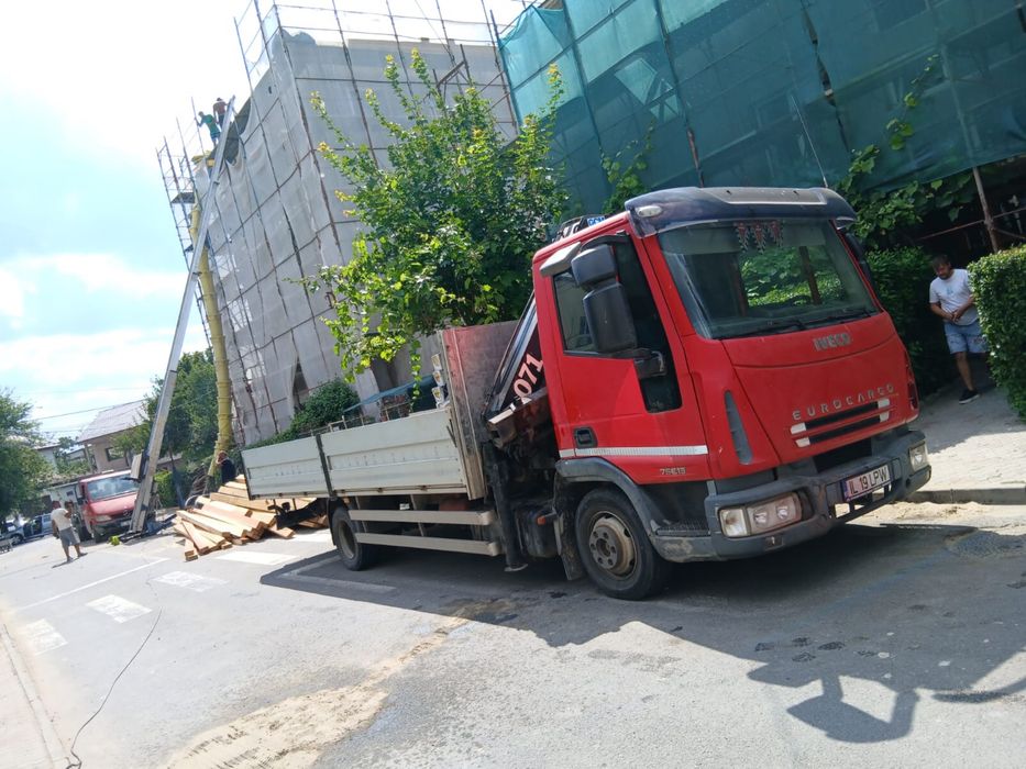 Iveco Eurocargo / macara hiab 4 tone la 11 m inaltime