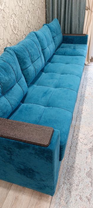 Продам диван в гостиную