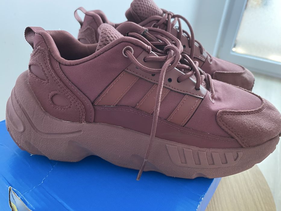 Adidasi Adidas impermeabili