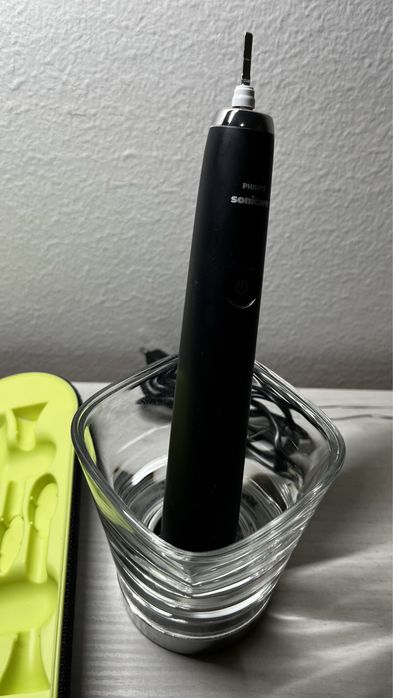 Ултразвукова четка за зъби Philips Sonic Care Diamond 9000