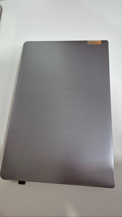 Продаю ноутбук Lenovo