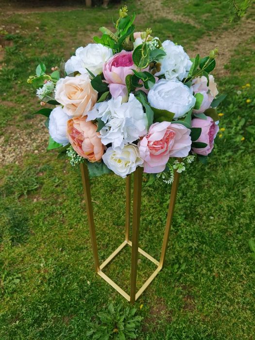 Aranjamente florale de inchiriat/ vânzare pentru nunta