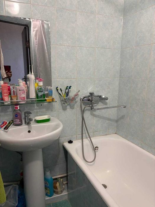 Продаётся 3х комн. квартира на Чиланзаре. Домбробод. Пед. институт