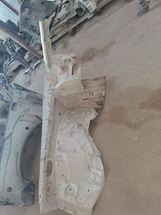 лонжерон тойота ленд крузер 100