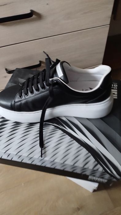 Armani Exchange  нови