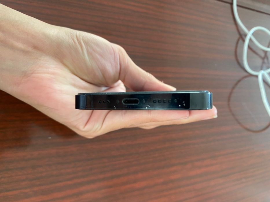 Продам айфон 14про