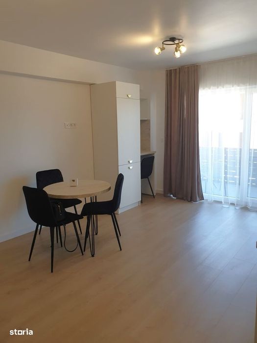 De vânzare apartament 2 camere zona Petrom