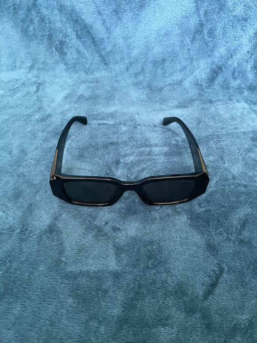 Ochelari de soare prada