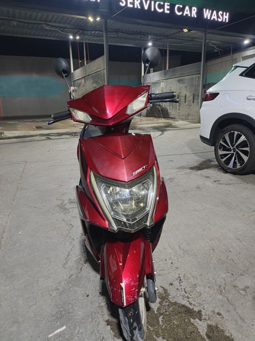 Kymco elektr skuter sotiladi