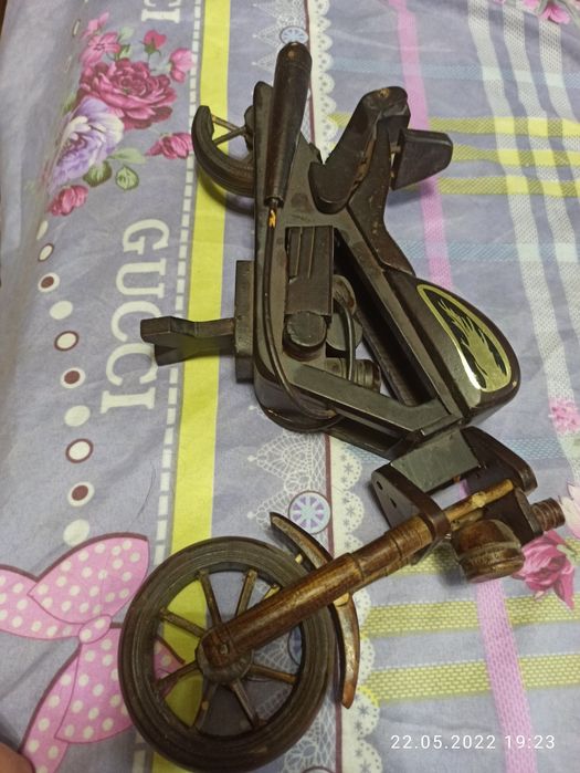 Мотоцикл из дерева